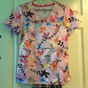 🌸 Floral Koi Scrub Top